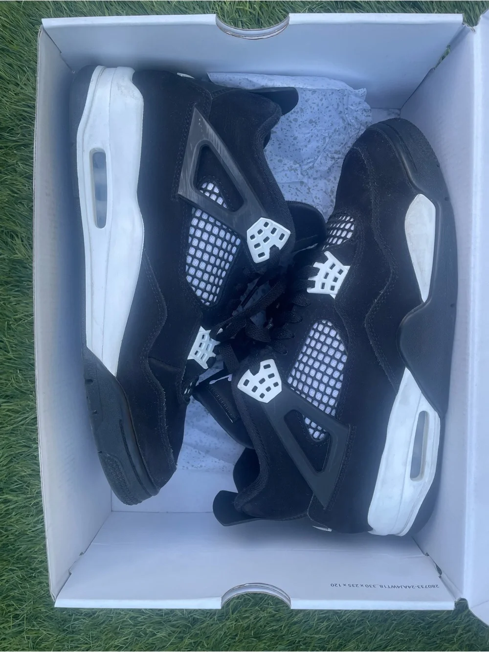 Authentic Jordan Air Jordan 4 Retro Size 9 White Thunder